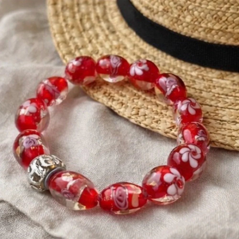 Vintage Artisan Lampwork Glass Bead Stretch Bracelet Red Floral
